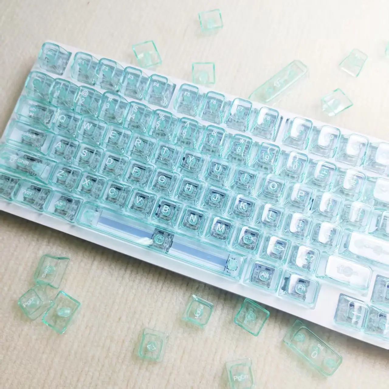 New 115 Key Translucent Keycaps PC PBT Keycaps Green Keycap MDA Profile for MX Switch Keycap for Mechanical Keyboard Game Keys