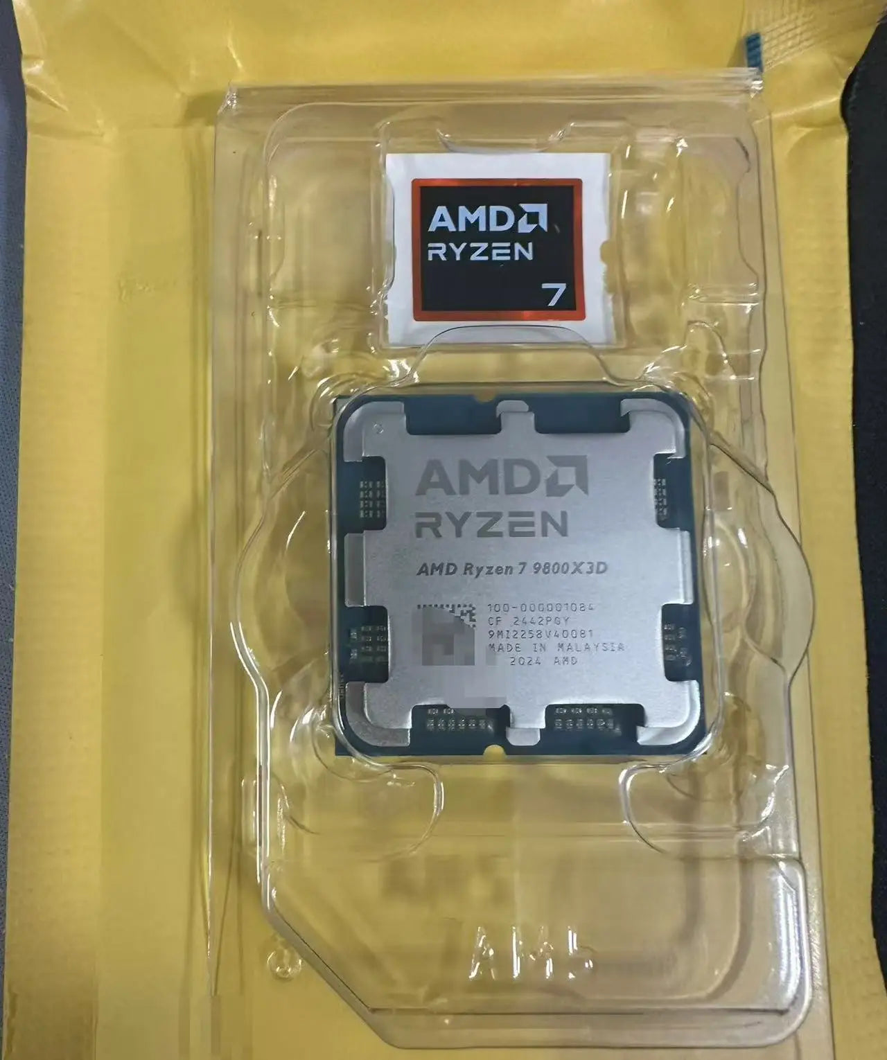 AMD Ryzen 7 7800X3D / 9800X3D / R9 7900X3D — AM5 Gaming CPU, Boxed with Integrated Graphics